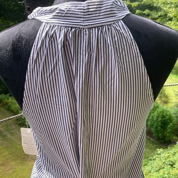 Dress - Picture 4 of 7